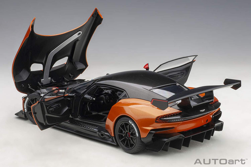 Autoart 1/18 Aston Martin Vulcan Orange