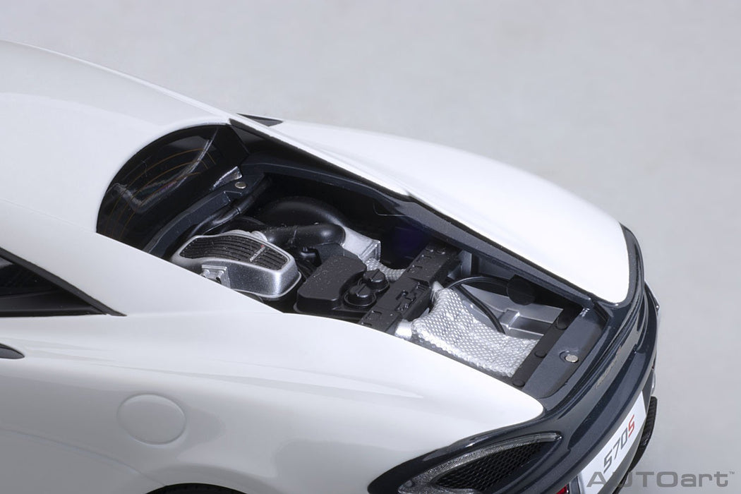 Autoart 1/18 McLaren 570S White