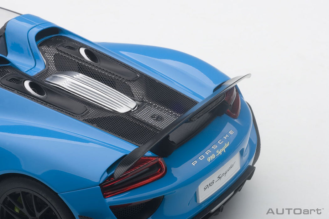 Autoart 1/18 保時捷 918 Spyder Beissach 淺藍色