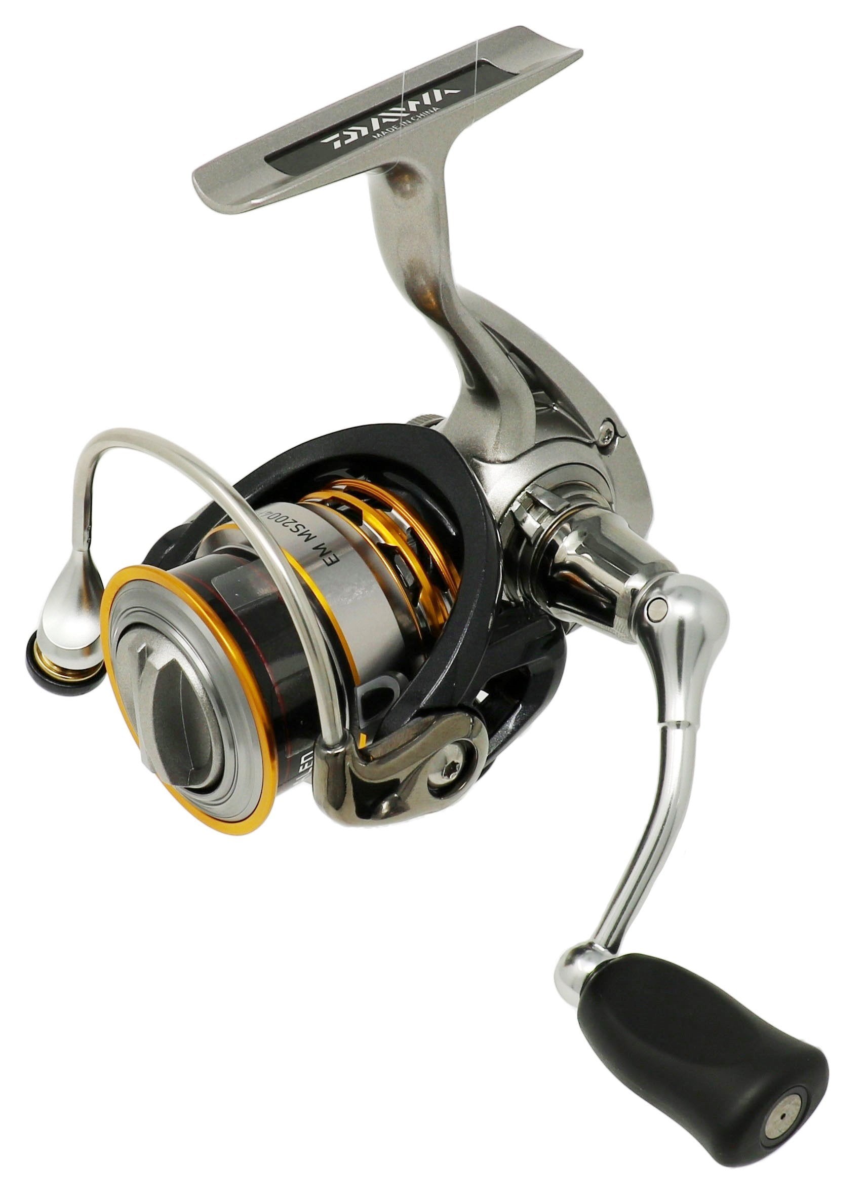 Daiwa 16 Em Ms 2004H Spinning Reel 2000 Size Fishing Reel Daiwa 16 Em Ms 2004H Spinning Reel 2000 Size Fishing Reel