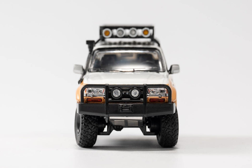 Gaincorp Products 1/64 Toyota Land Cruiser LC80 Off-Road LHD White Brown-Kiichin - The #1 Place for Japanese Goods in Your Hand!
