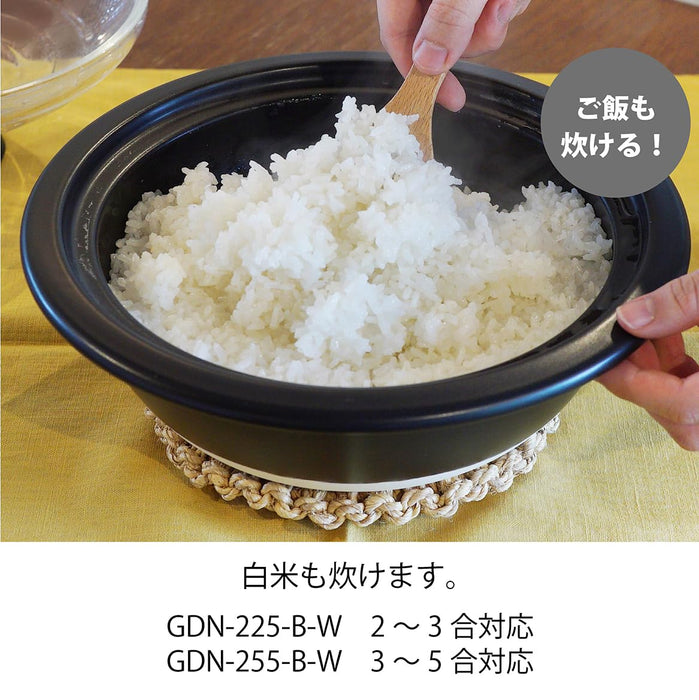 Hario No 8 Clay Pot with Glass Lid 2000ml GDN-225-BW Cookware-Kiichin - The #1 Place for Japanese Goods in Your Hand!