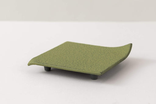 Iwachu Nambu Ironware Square Kamashiki Young Grass 11x11cm 17432-Kiichin - The #1 Place for Japanese Goods in Your Hand!