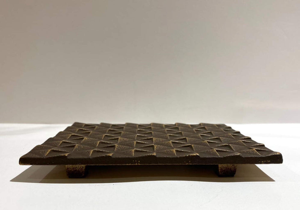 Iwachu Nambu Ironware Kettle Base Lattice Pattern Gold/Dark Brown 16x14 Cm-Kiichin - The #1 Place for Japanese Goods in Your Hand!