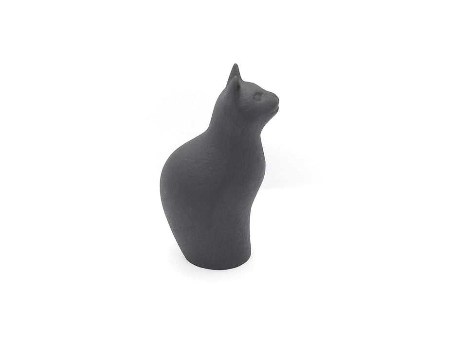 Iwachu Smug Cat Black Paperweight Nambu Ironware 3.5x6x8.5cm 30502-Kiichin - The #1 Place for Japanese Goods in Your Hand!