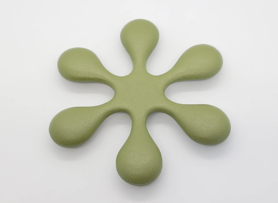 Iwachu Matte Light Green Trivet 15Cm Nambu Ironware Model 17493-Kiichin - The #1 Place for Japanese Goods in Your Hand!