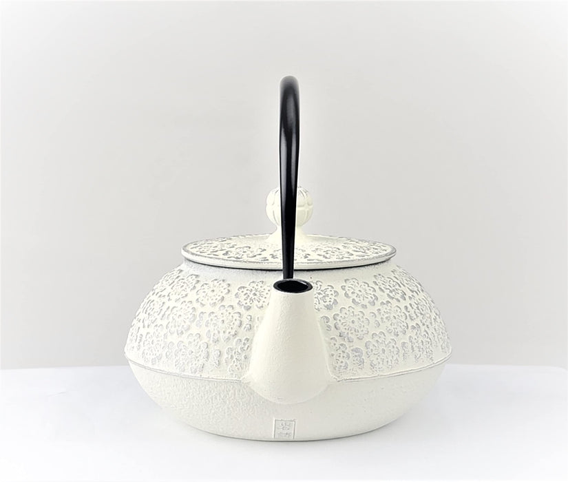 Iwachu 0.65L Sakura Silver Linen Teapot Nambu Ironware Enameled Interior-Kiichin - The #1 Place for Japanese Goods in Your Hand!