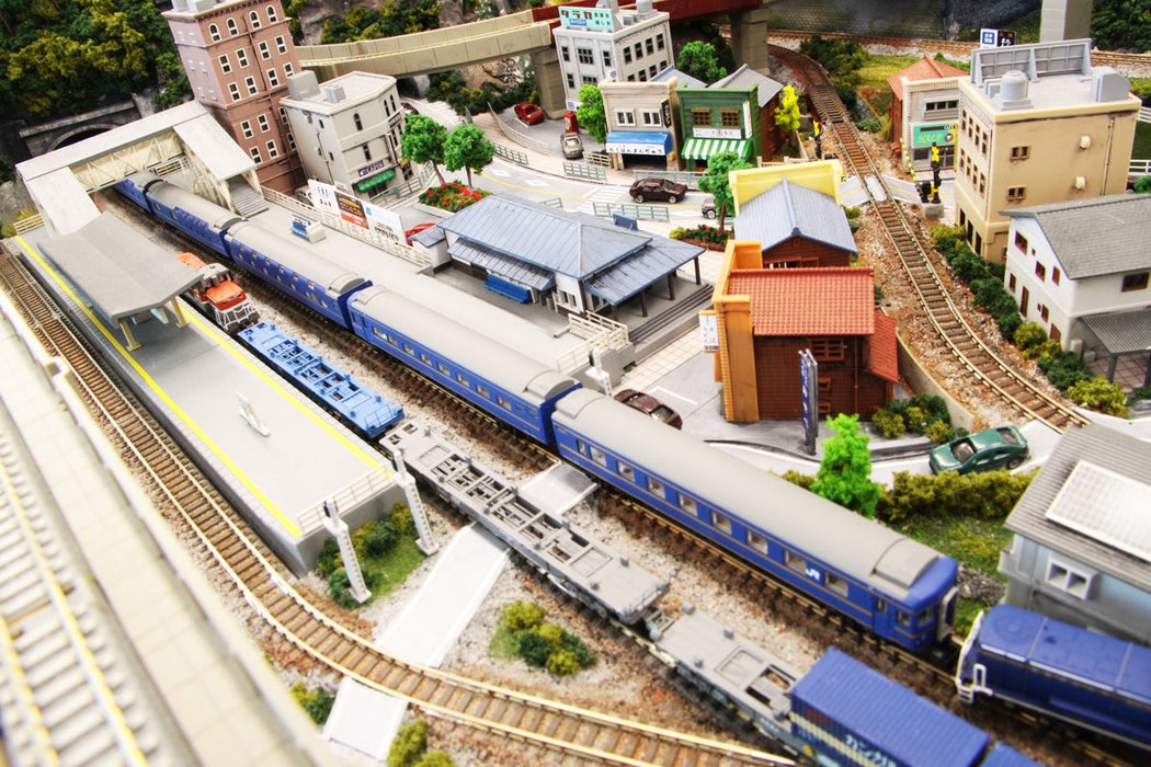 Rokuhan Z Gauge T017-1 24 系列 - JR 东日本北斗星北海道 7 辆基本套装