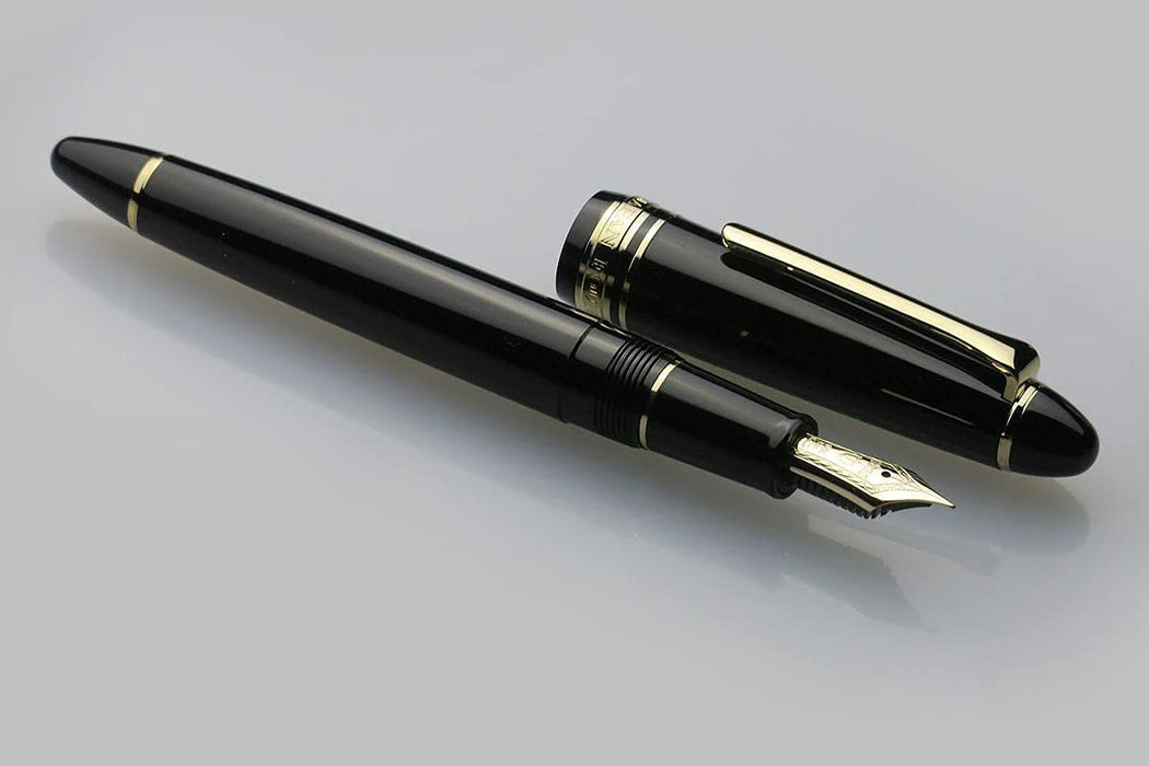 Sailor Fountain Pen Bold Black with Light Gold Trim 11-1038-620