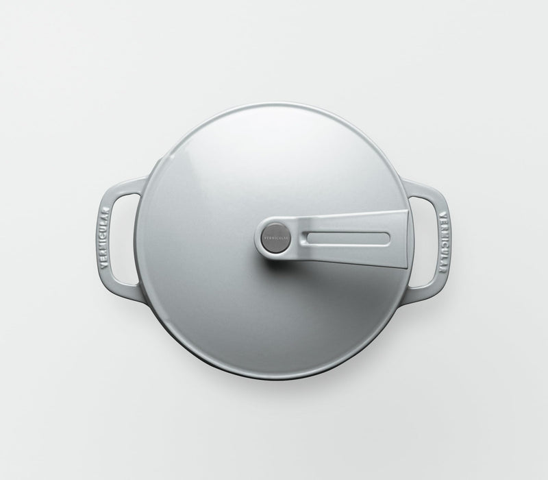 Vermicular 18cm Cast Iron Enamel Pot Oyster Gray Waterless Cooking Pot