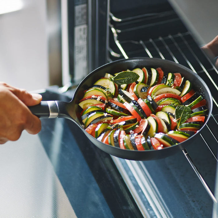 Vermicular 20Cm Cast Iron Frying Pan: Oven-Safe Gas & IH Compatible Skillet