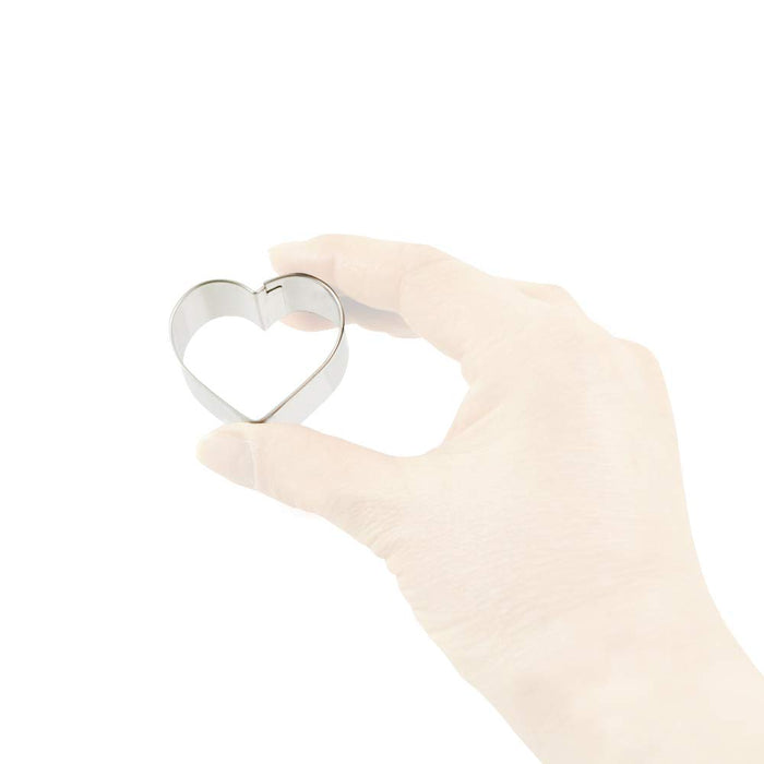 Kai DL-6364 Cookie Cutter Set (4Pc Heart/Stencil)