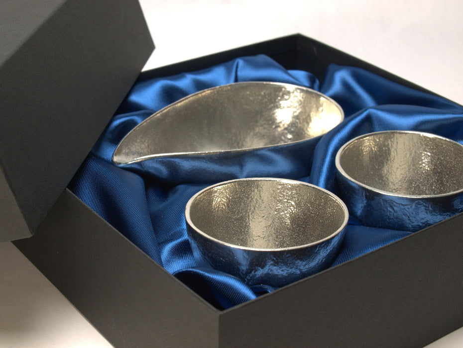 Luxury Gift Box with 2Pcs Japan Traditional Craft Sake Cups by Can Do (Nousaku)