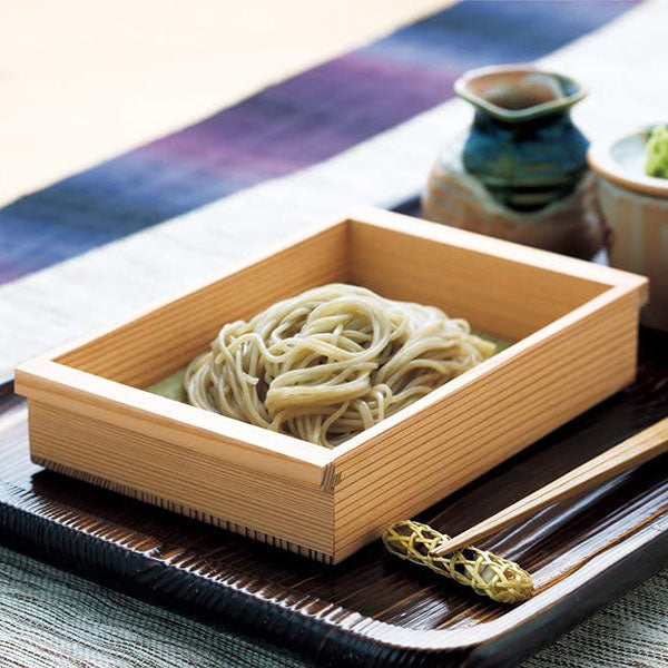 Cedar Soba Serving Box - Compact and Stylish Solution for Your Dining Experience